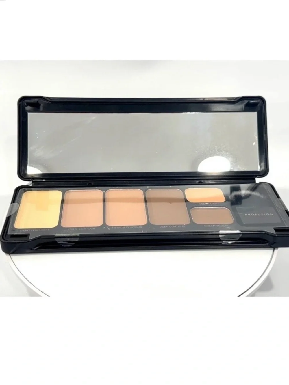 Profusion Cosmetics 6 Shade Contour Palette and Brush Kit 6873-11SET Black Case